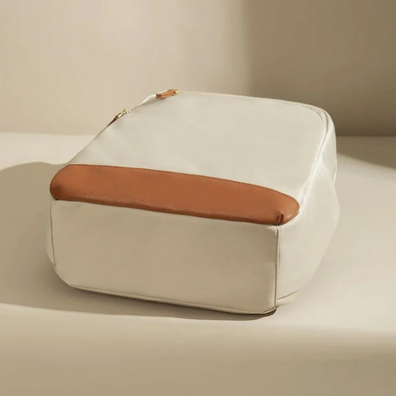 Compartiments intérieurs du sac à dos à langer pour biberons