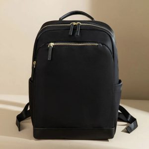 Sac à dos à langer bébé noir élégant et fonctionnel