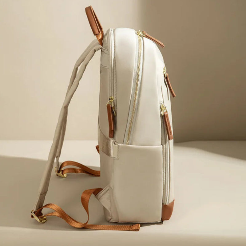 Vue arrière du sac à dos à langer bébé ergonomique