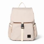 Vue de face du sac à langer à dos beige élégant