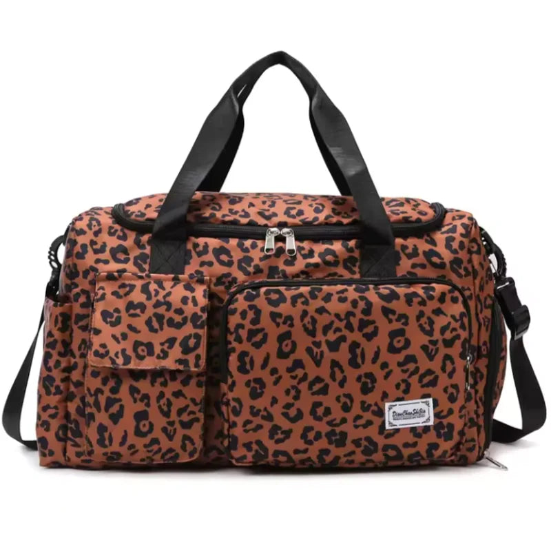 Sac maternité léopard marron stylé pour parents modernes